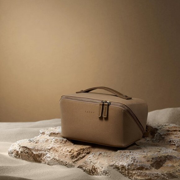 Women IA-Green Large Capacity Cosmetic Travel Makeup Waterproof Portable Bag - Picture 5 of 7